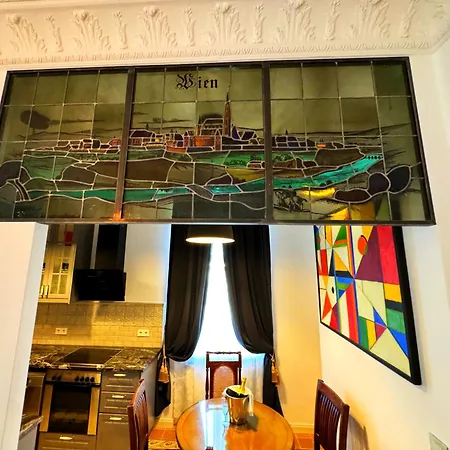 7Th Heaven Vienna Center Apartments-3