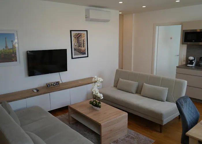 Vienna Lotus Apartments